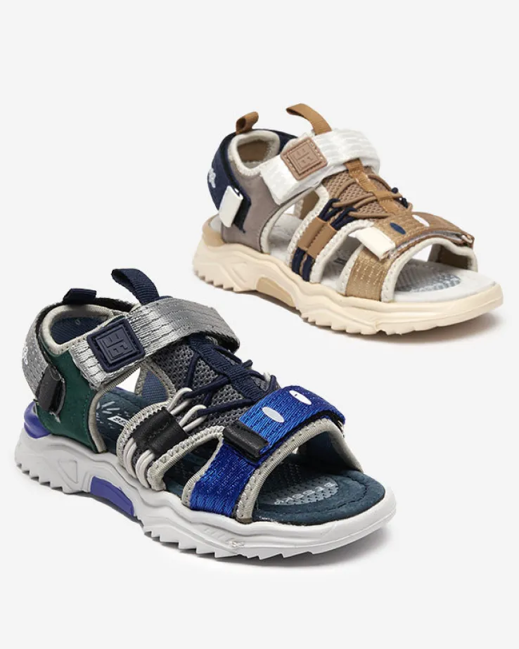 Royalfashion Beżowe dziecięce sandałki na rzepy Meteris