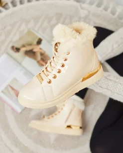 Royalfashion Beżowe lakierowane damskie ocieplane botki Sylnina