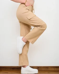 Royalfashion Beżowe szerokie damskie spodnie typu cargo