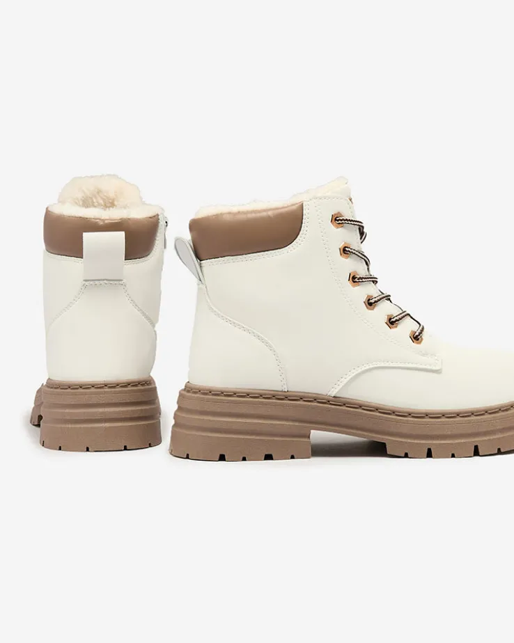 Royalfashion Białe damskie ocieplane botki typu trapery Radoras