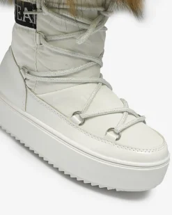 Royalfashion Białe dziecięce wsuwane buty a'la śniegowce z futerkiem Asika