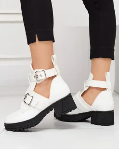 Royalfashion Białe lakierowane botki damskie z wycięciem i tłoczeniem Malevib