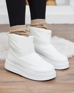 Royalfashion Białe wsuwane śniegowce damskie Maderta