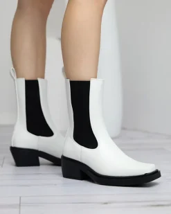 Royalfashion Białe wsuwane damskie wysokie botki Darran