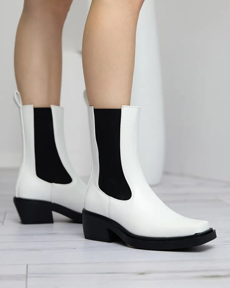 Royalfashion Białe wsuwane damskie wysokie botki Darran