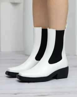 Royalfashion Białe wsuwane damskie wysokie botki Darran