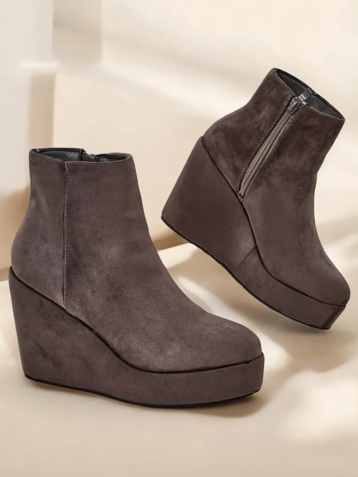 Royalfashion Botki damskie na koturnie Sieffa