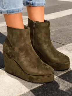 Royalfashion Botki damskie na koturnie Sieffa