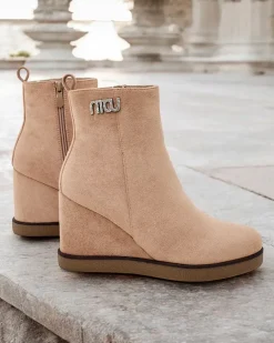 Royalfashion Botki damskie na koturnie Serda