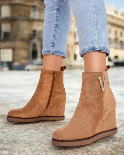 Royalfashion Botki damskie na koturnie Nerias