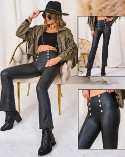 Royalfashion Brązowe damskie eko-skórzane legginsy ze złotymi guzikami