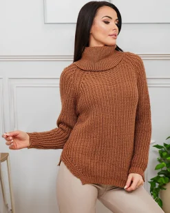 Royalfashion Camelowy damski sweter z golfem