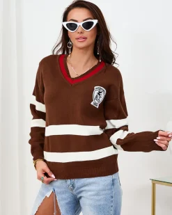 Royalfashion Ciemnobrązowy damski sweter w paski