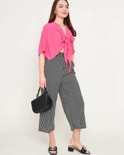 Royalfashion Ciemnoróżowa damska krótka narzutka