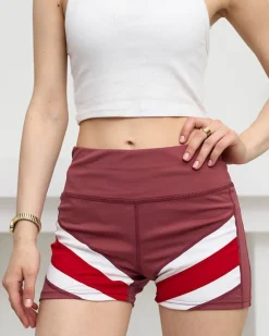 Royalfashion Ciemnoróżowe krótkie spodenki z kolorową wstawką