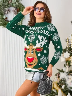 Royalfashion Ciemnozielony damski świąteczny sweter z reniferem