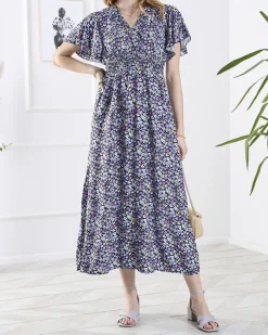 Royalfashion Czarna damska długa sukienka w fioletowe kwiaty