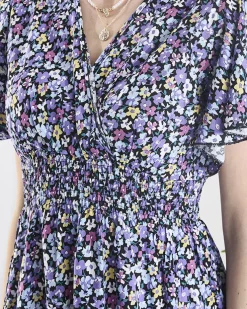 Royalfashion Czarna damska długa sukienka w fioletowe kwiaty