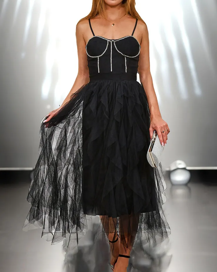 Royalfashion Czarna sukienka damska midi z tiulem i kryształkami