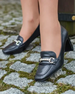 Royalfashion Czarne czółenka damskie na słupku Kolalic