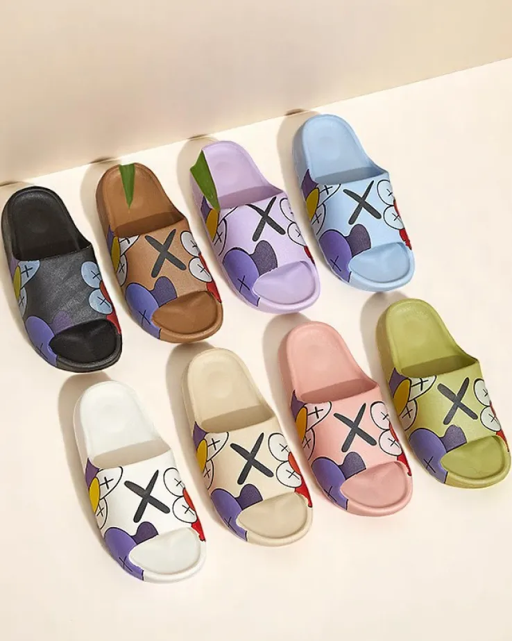 Royalfashion Czarne damskie klapki Elmino