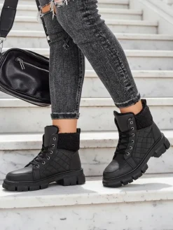 Royalfashion Czarne damskie ocieplane botki typu trapery Hogenaf