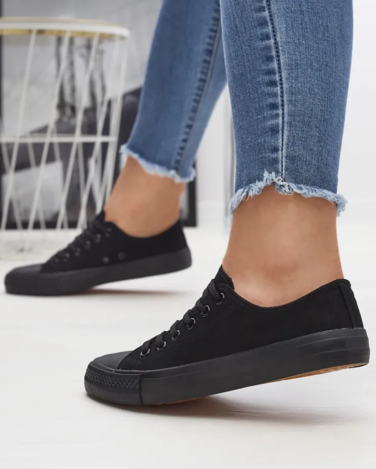 Royalfashion Czarne damskie klasyczne sznurowane trampki Ogisa