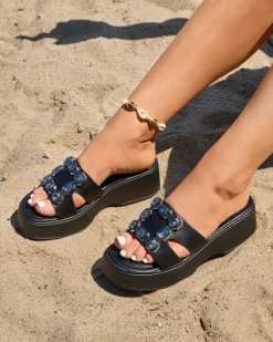 Royalfashion Czarne damskie zdobione klapki na masywnej podeszwie Norixi