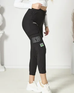 Royalfashion Czarne damskie spodnie typu bojówki z napisem