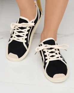 Royalfashion Czarne damskie tenisówki tkaninowe Mokida