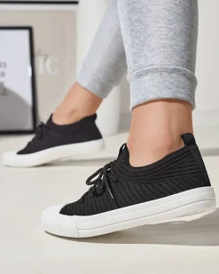 Royalfashion Czarne damskie prążkowane trampki Manfer