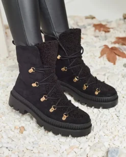 Royalfashion Czarne damskie ocieplane botki typu trapery z kożuszkiem Lery Walk