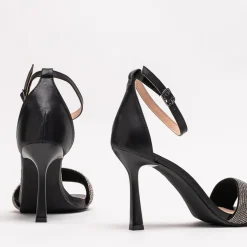 Royalfashion Czarne damskie sandały na szpilce Enedi