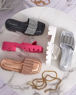 Royalfashion Czarne klapki damskie z cyrkoniami Emkoy