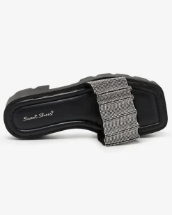 Royalfashion Czarne klapki damskie z cyrkoniami Emkoy