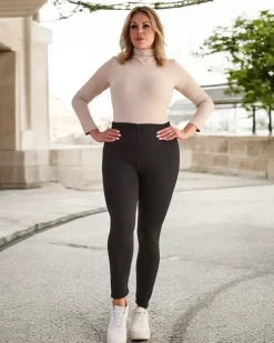 Royalfashion Czarne klasyczne damskie legginsy z ociepleniem PLUS SIZE