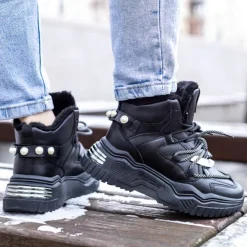 Royalfashion Czarne sneakersy z ociepleniem Pommie