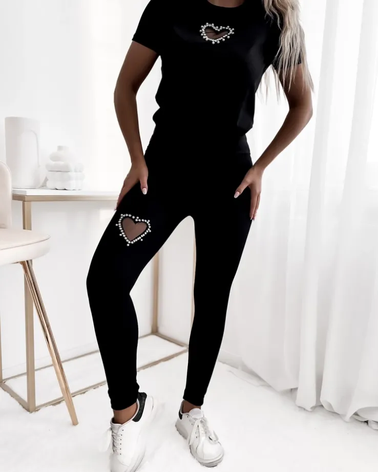 Royalfashion Czarny damski komplet sportowy z serduszkiem