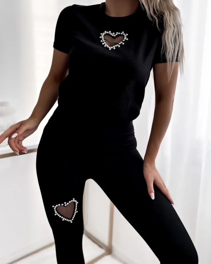 Royalfashion Czarny damski komplet sportowy z serduszkiem