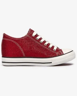 Royalfashion Czerwone damskie trampki na krytym koturnie z błyszczącą nicią Seggat