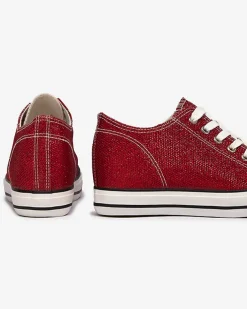 Royalfashion Czerwone damskie trampki na krytym koturnie z błyszczącą nicią Seggat