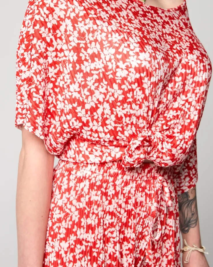 Royalfashion Czerwony damski plisowany komplet w kwiatki