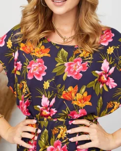 Royalfashion Damska letnia granatowa sukienka w kolorowe kwiaty