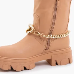 Royalfashion Damskie brązowe kozaki z łańcuszkiem Sudzi