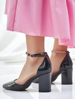 Royalfashion Damskie czółenka lakierowane z paseczkiem z cyrkonii Furoni