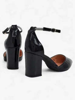 Royalfashion Damskie czółenka lakierowane z paseczkiem z cyrkonii Furoni