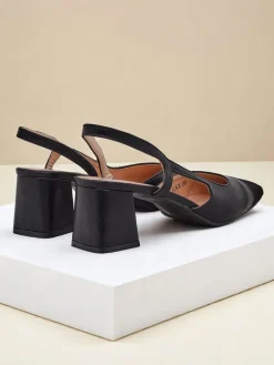 Royalfashion Damskie czółenka na niskim obcasie z ozdobnym noskiem Eleganzo