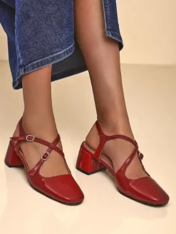 Royalfashion Damskie czółenka na niskim obcasie z ozdobnymi paseczkami Lollita