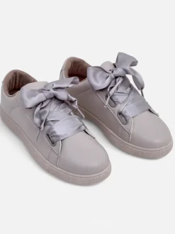 Royalfashion Damskie eko skórzane trampki z ozdobnymi sznurówkami Etti