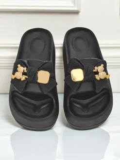 Royalfashion Damskie gumowe klapki z ozdobną kokardką Alday